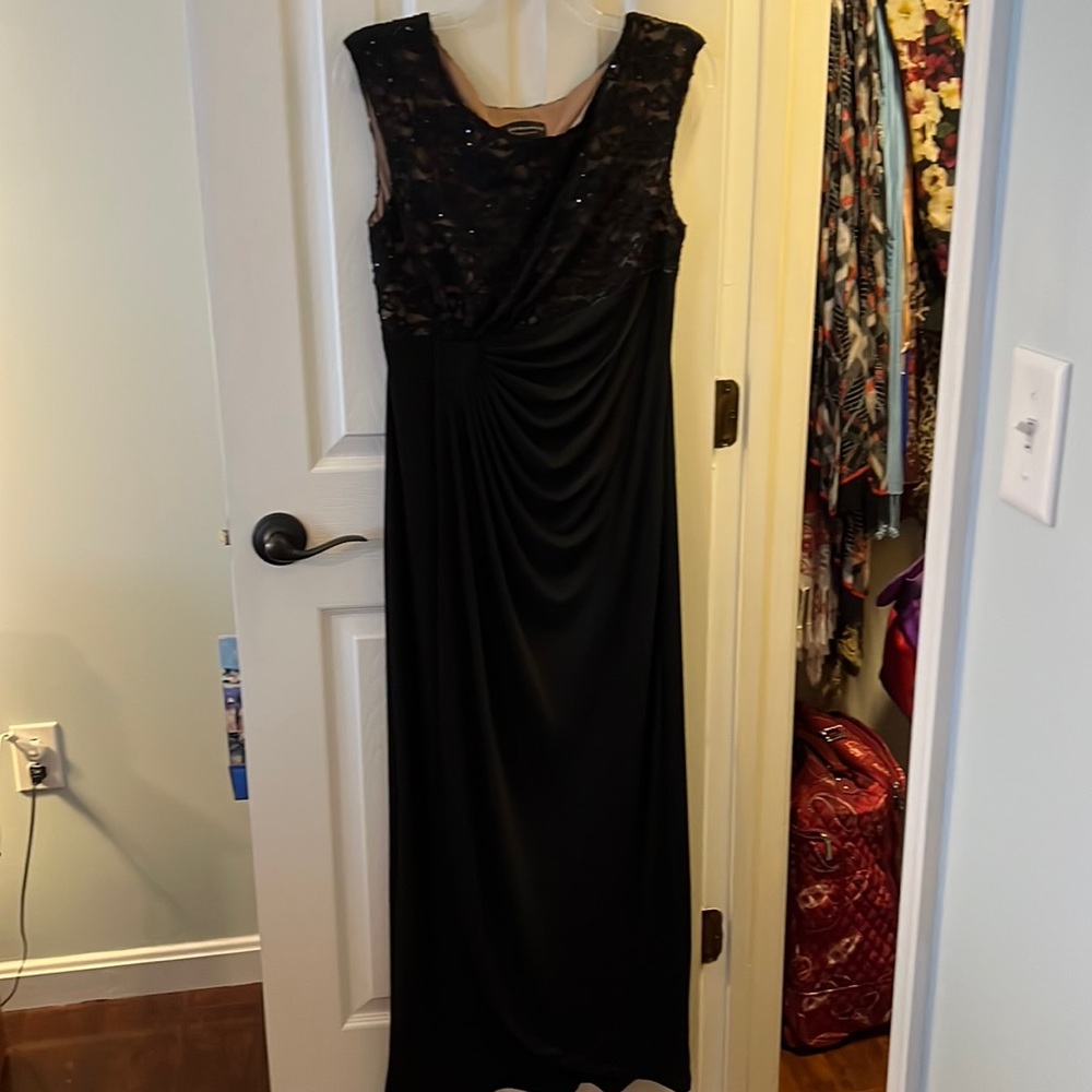 Cocktail Dress, Black & Nude Colors; Size 10; EUC